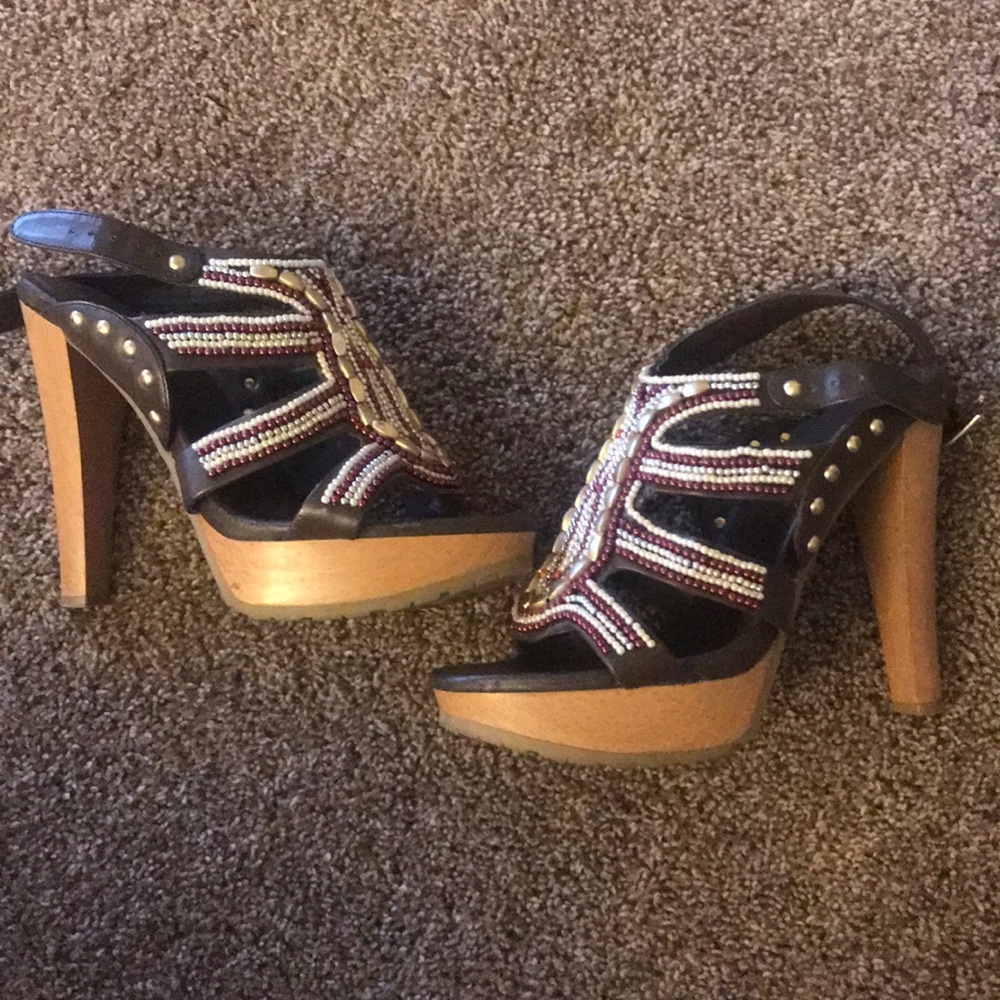 BCBG heels